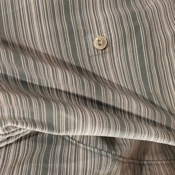 Woolrich quick dry moisture wicking green striped convertible sleeve button up - Picture 3 of 7